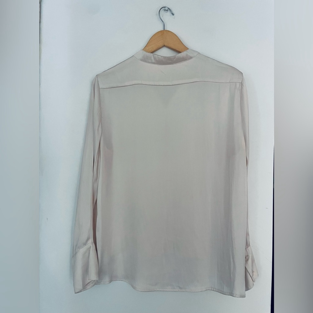 reset by jane silky long sleeve top Cream Blouse front pockets - Picture 4 of 5
